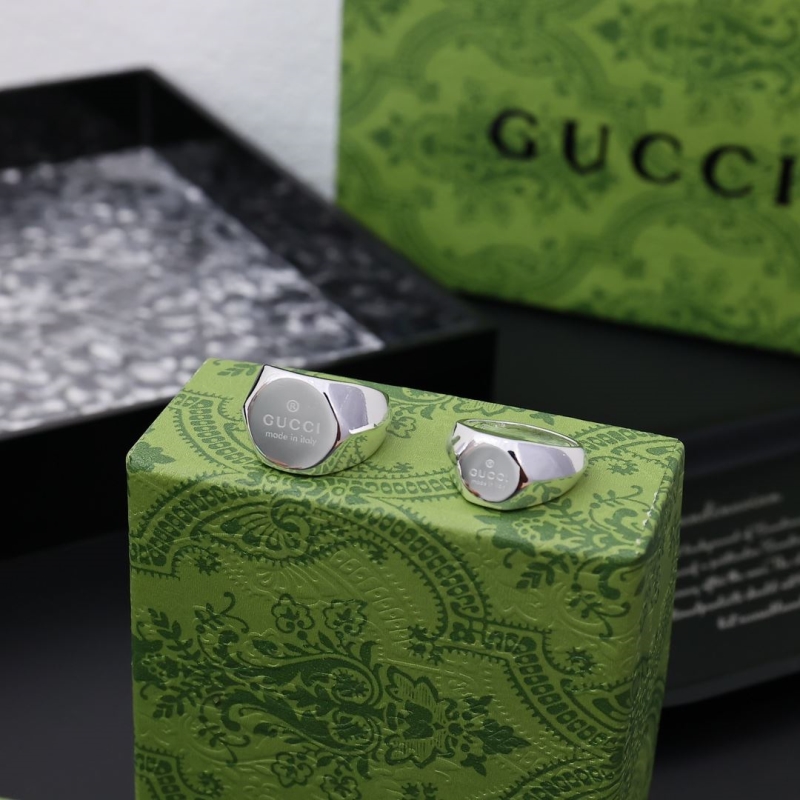G*u*i rings